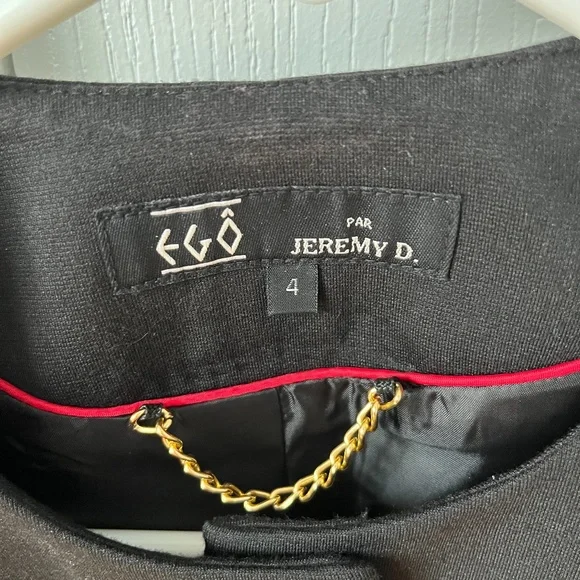 Blazer - Picture 2 of 3